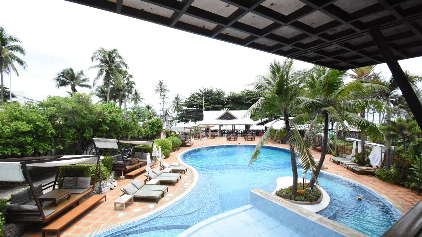 pools-outdoor-pool