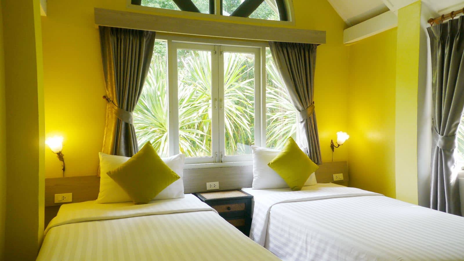rooms-economy-room