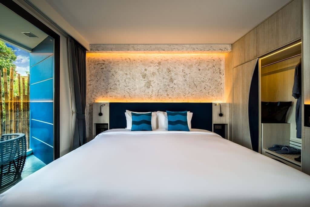 rooms-superior-with-balcony