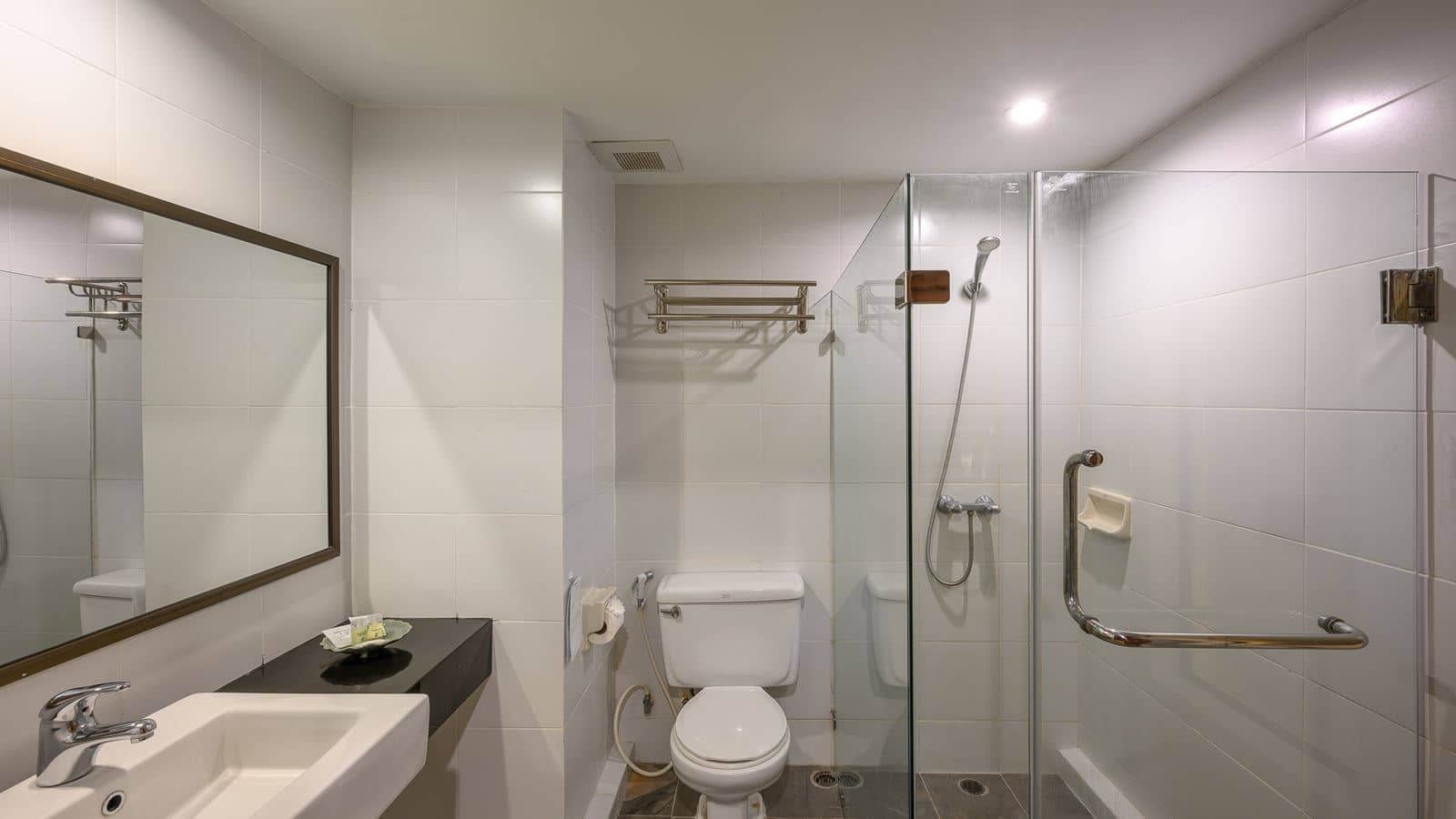 rooms-family-triple-plus-pool-view