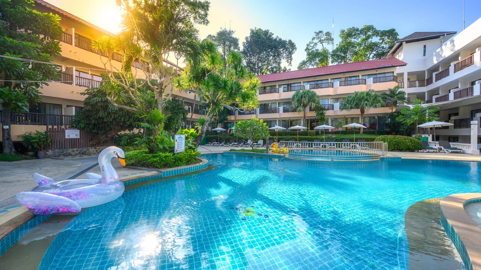 pools-outdoor-pool