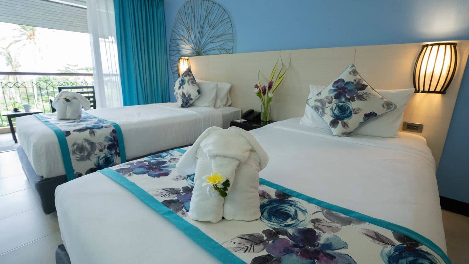 rooms-deluxe-room-summit-wing
