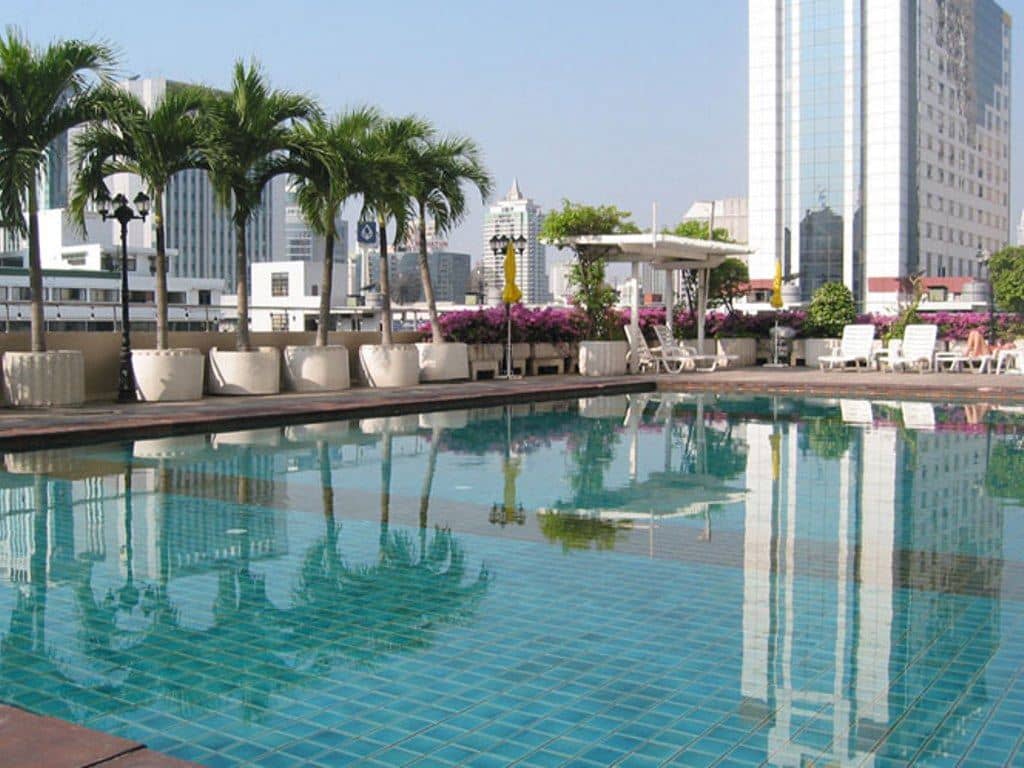 pools-outdoor-pool