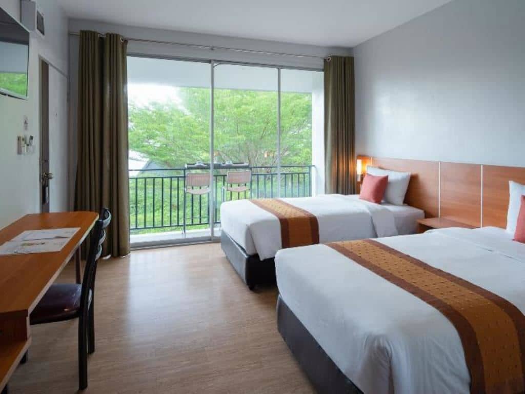 rooms-superior-room