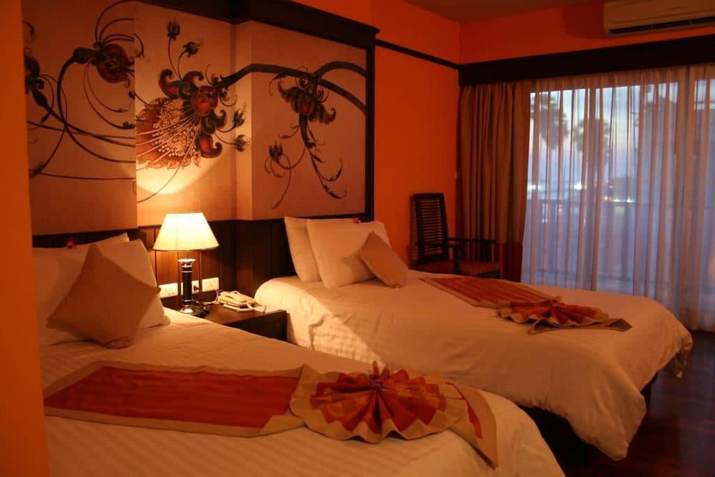 rooms-deluxe-room