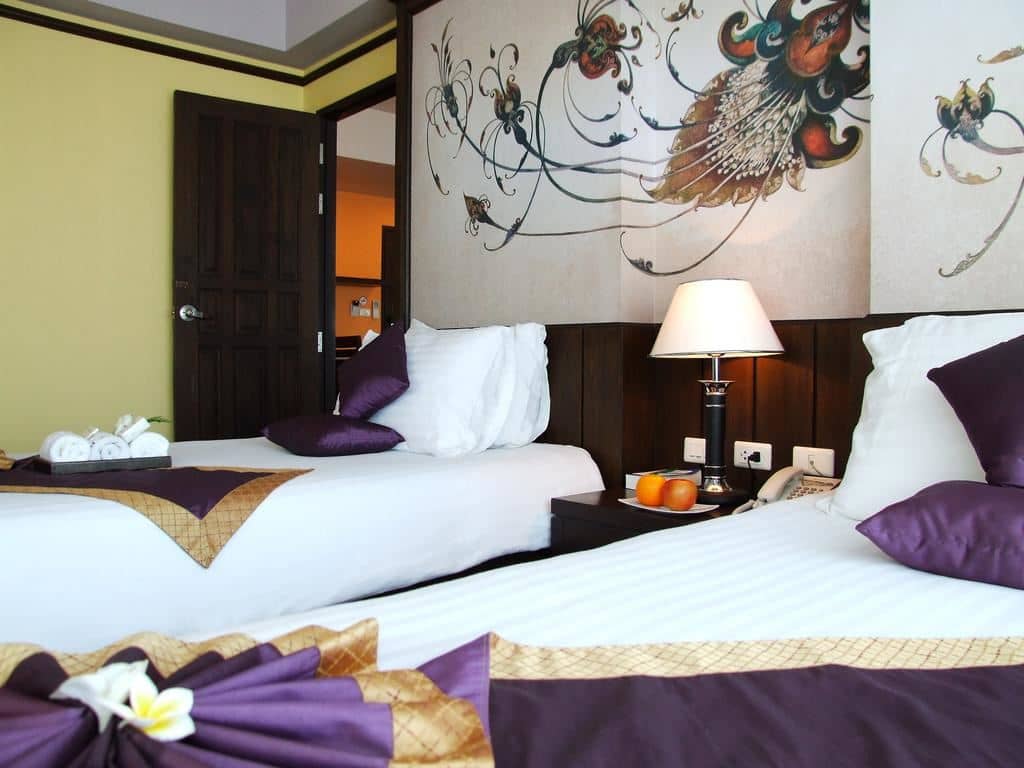 rooms-deluxe-room