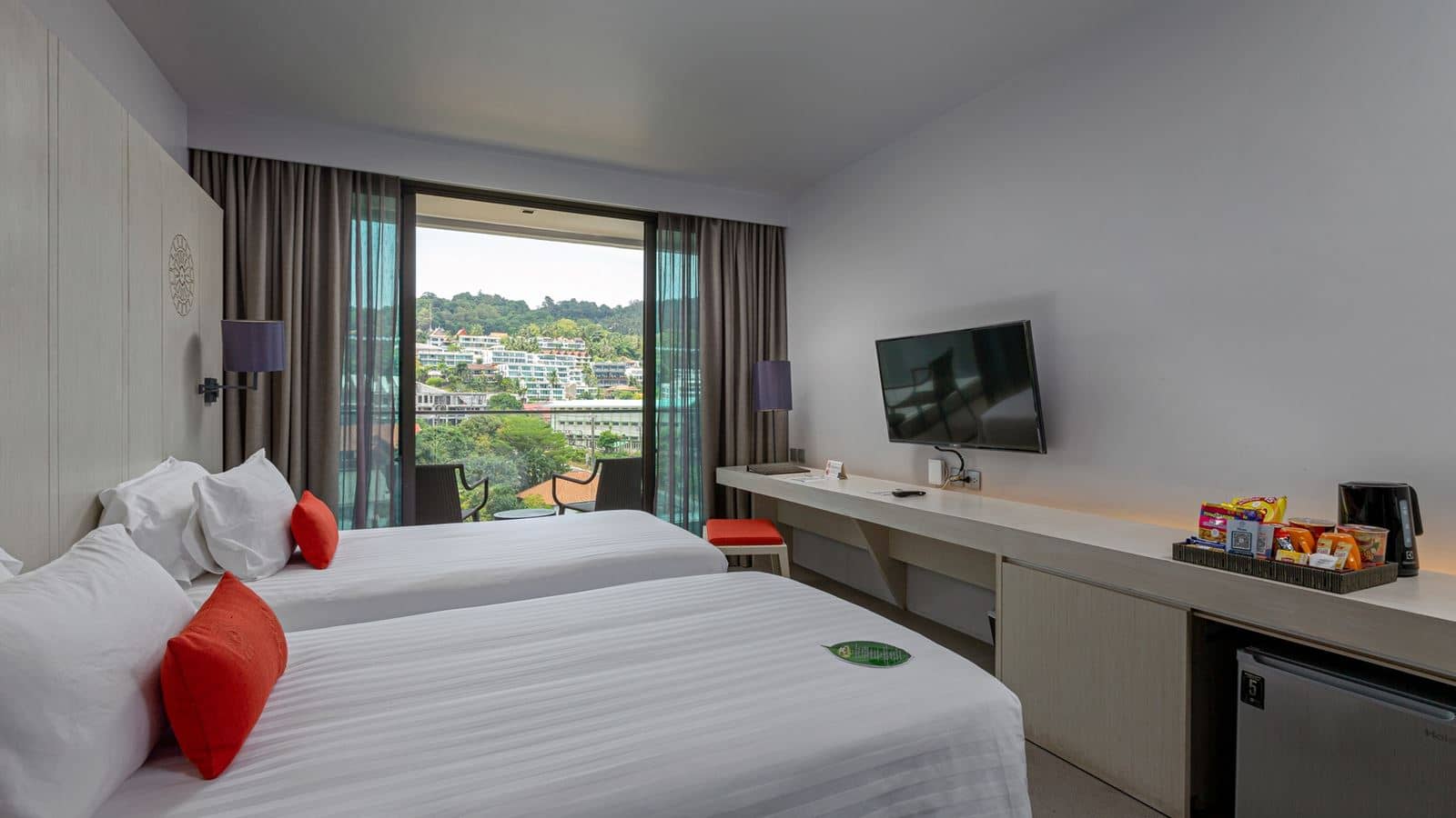 rooms-superior-room