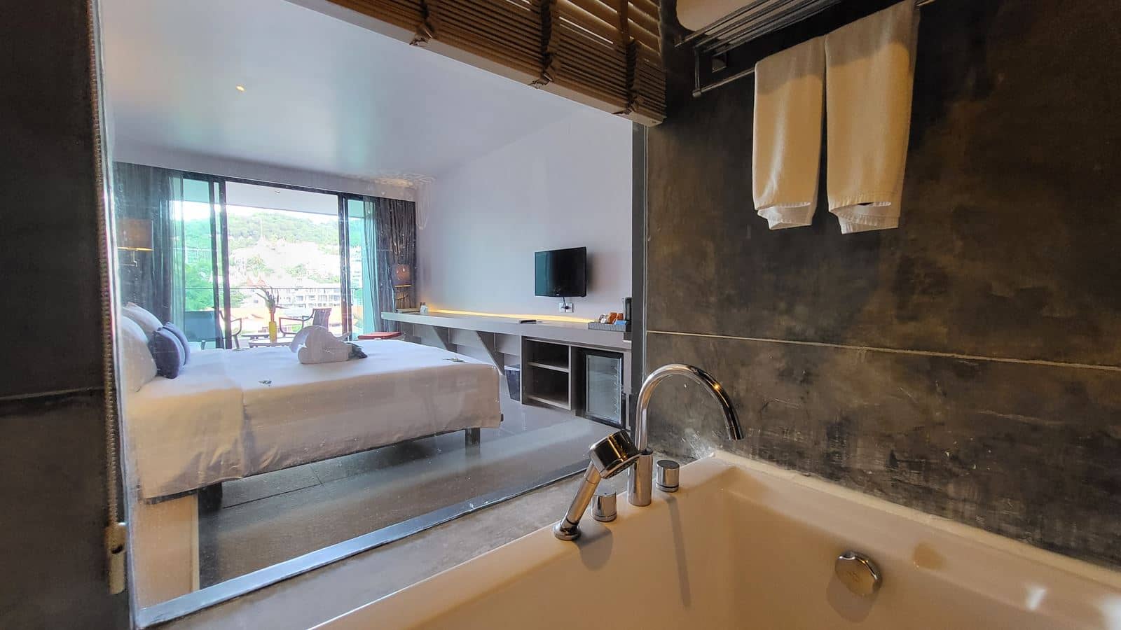 rooms-superior-room
