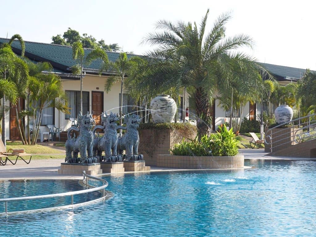 pools-outdoor-pool