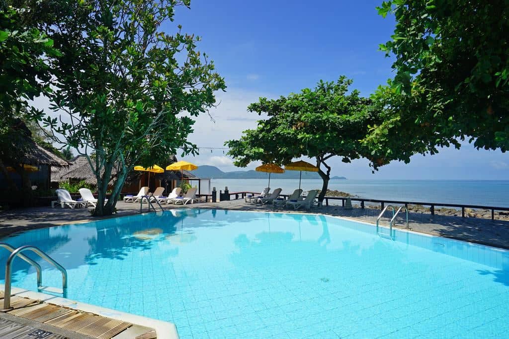 pools-outdoor-pool