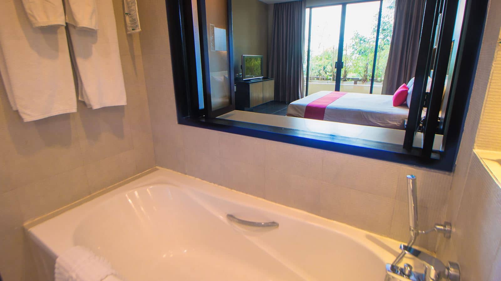rooms-superior-spa-wing
