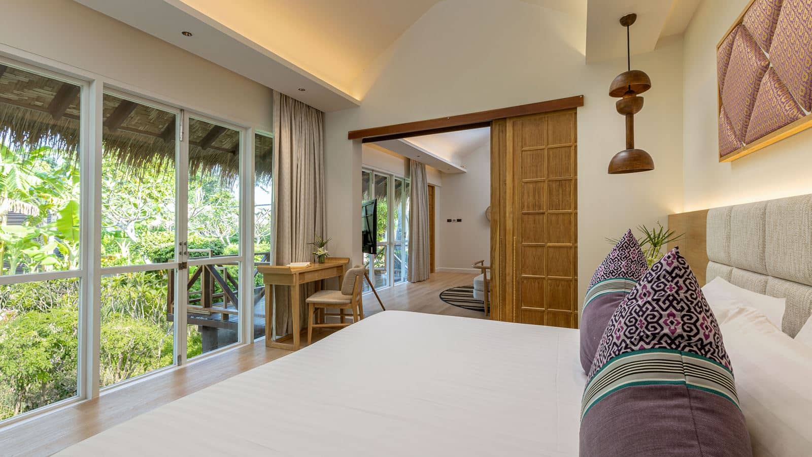 rooms-family-garden-villa