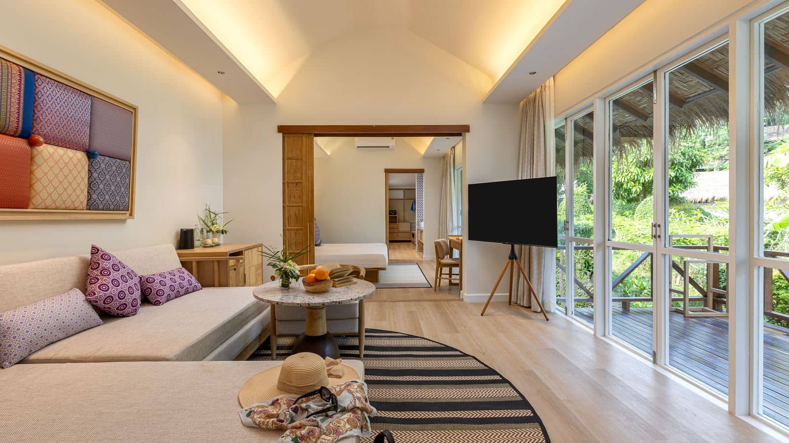 rooms-family-beachfront-villa
