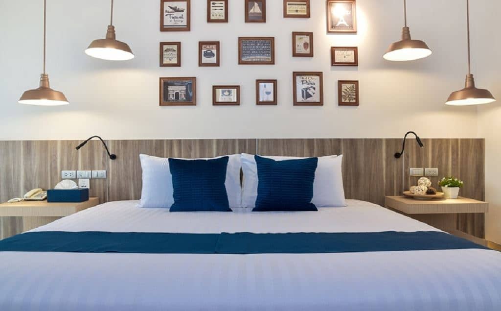 rooms-superior-room