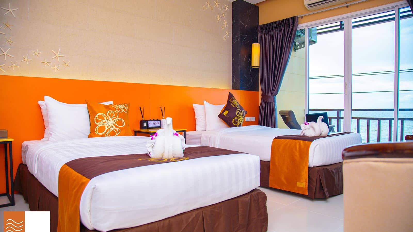 rooms-deluxe-room