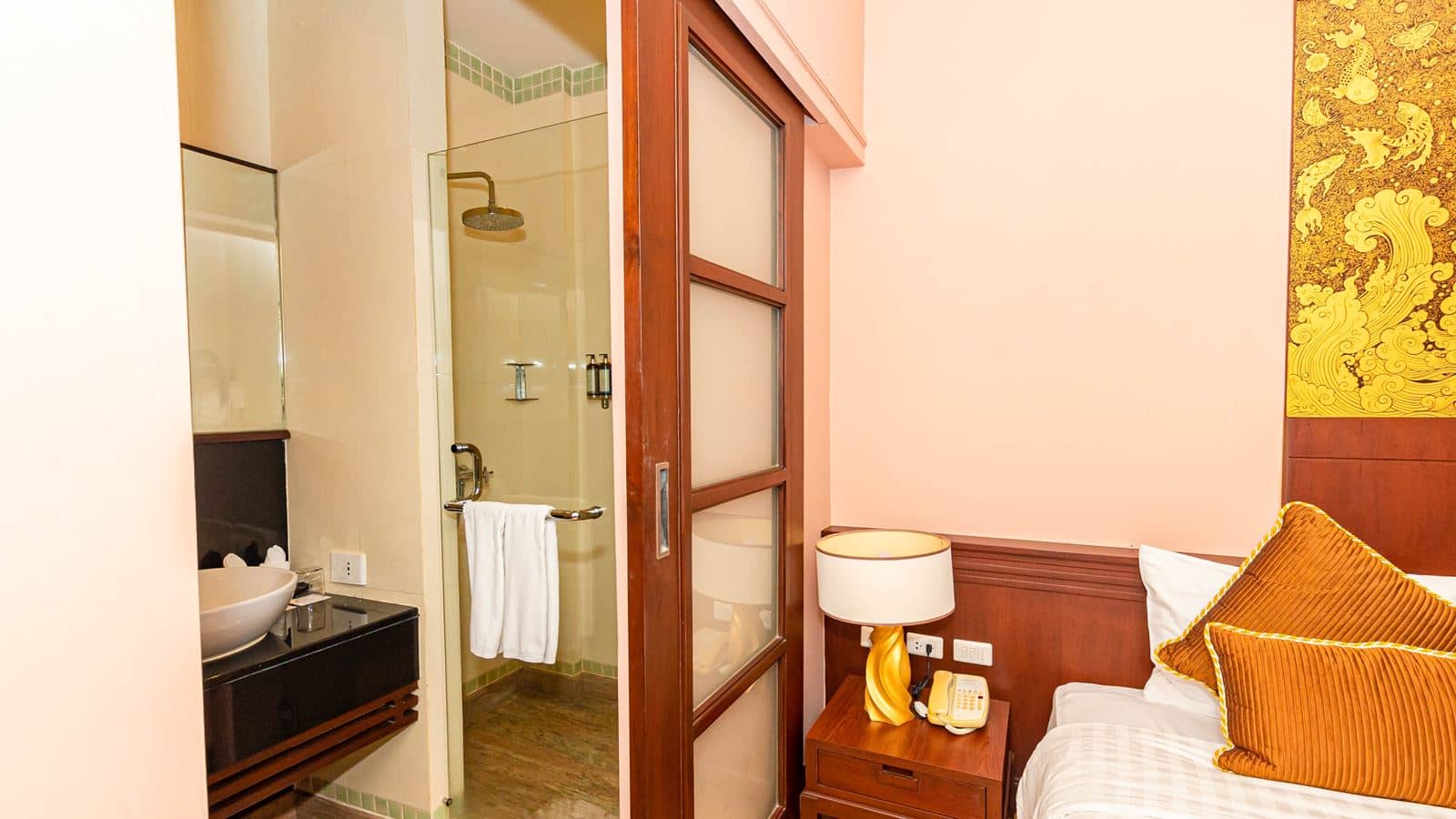 rooms-duplex-pool-view