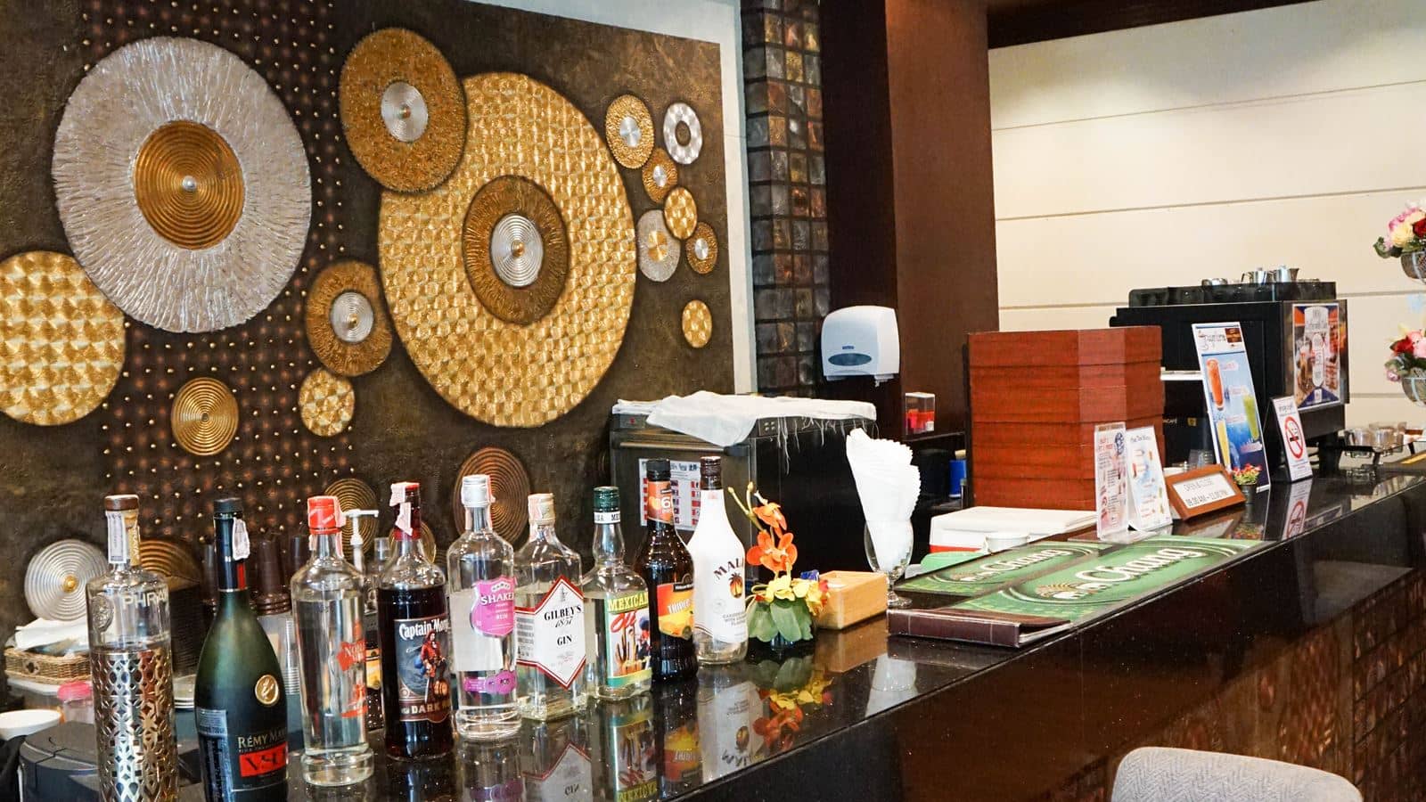 restaurants-lobby-lounge