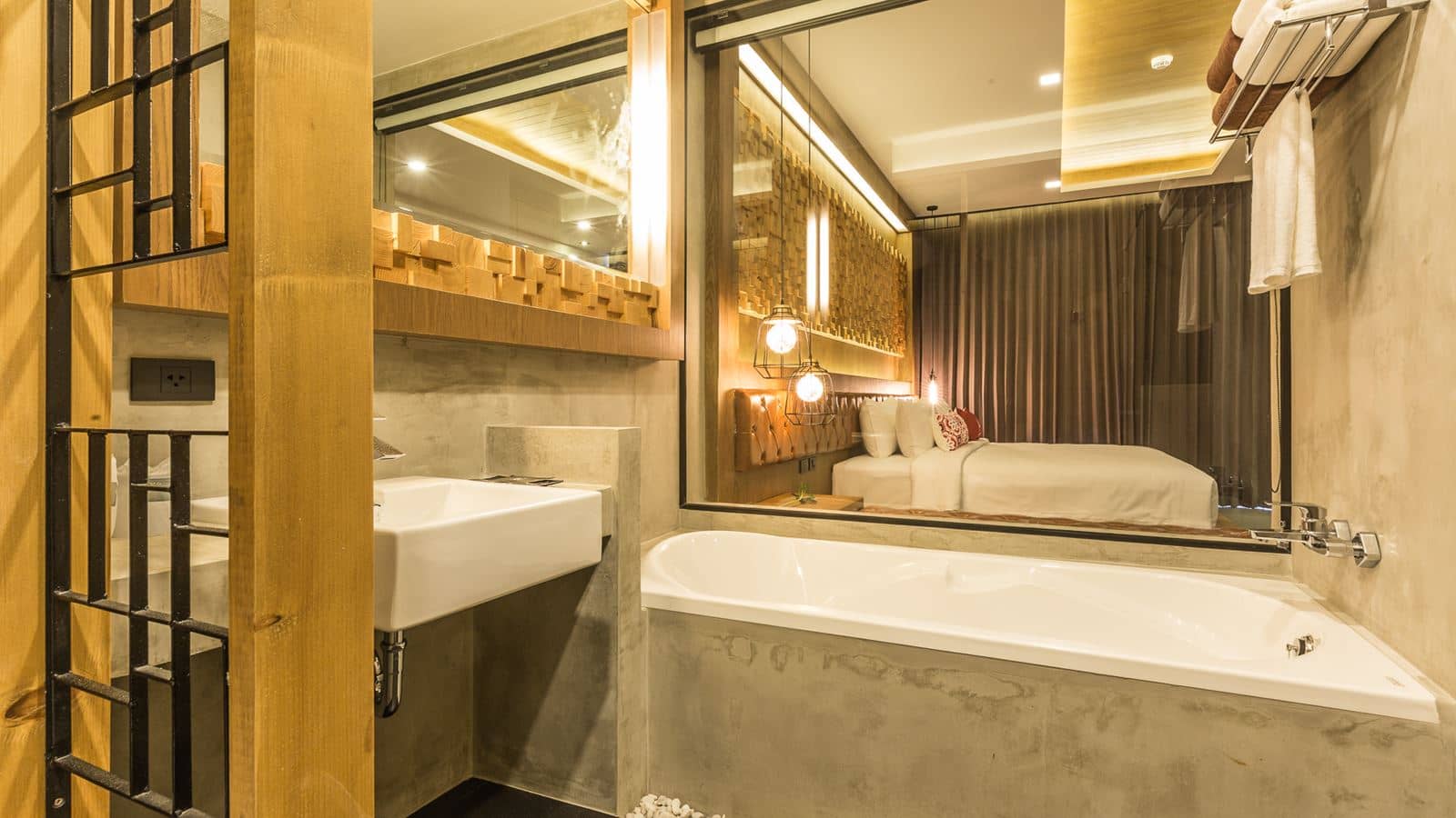 rooms-aurico-deluxe-over-the-pool