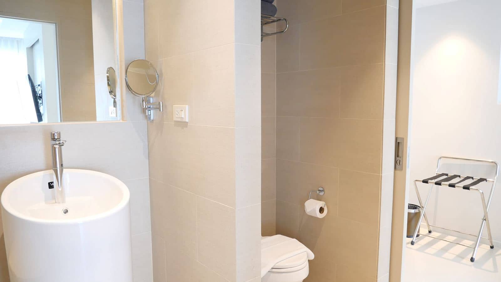 rooms-2-bedroom-pool-access