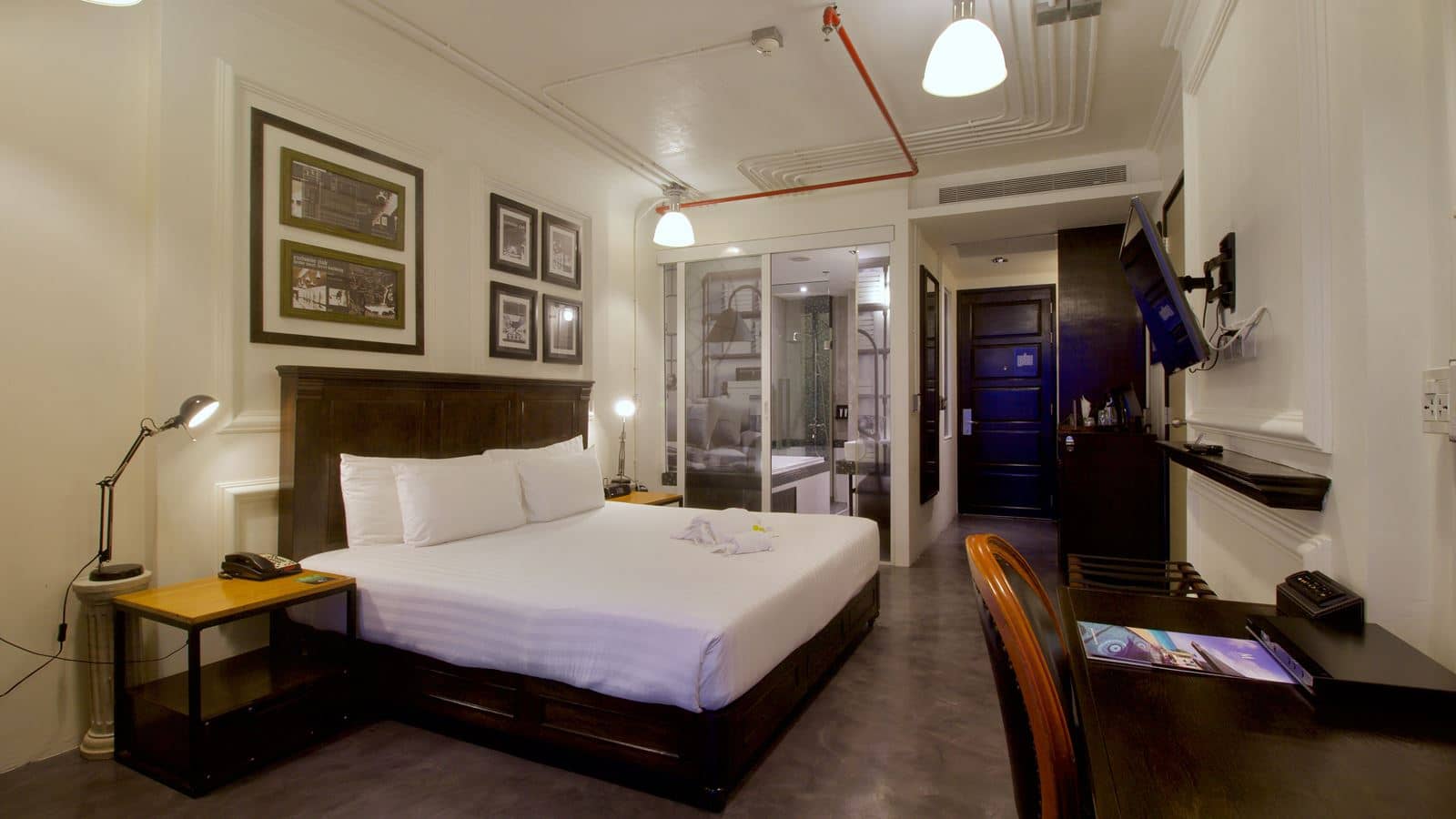 rooms-superior-room