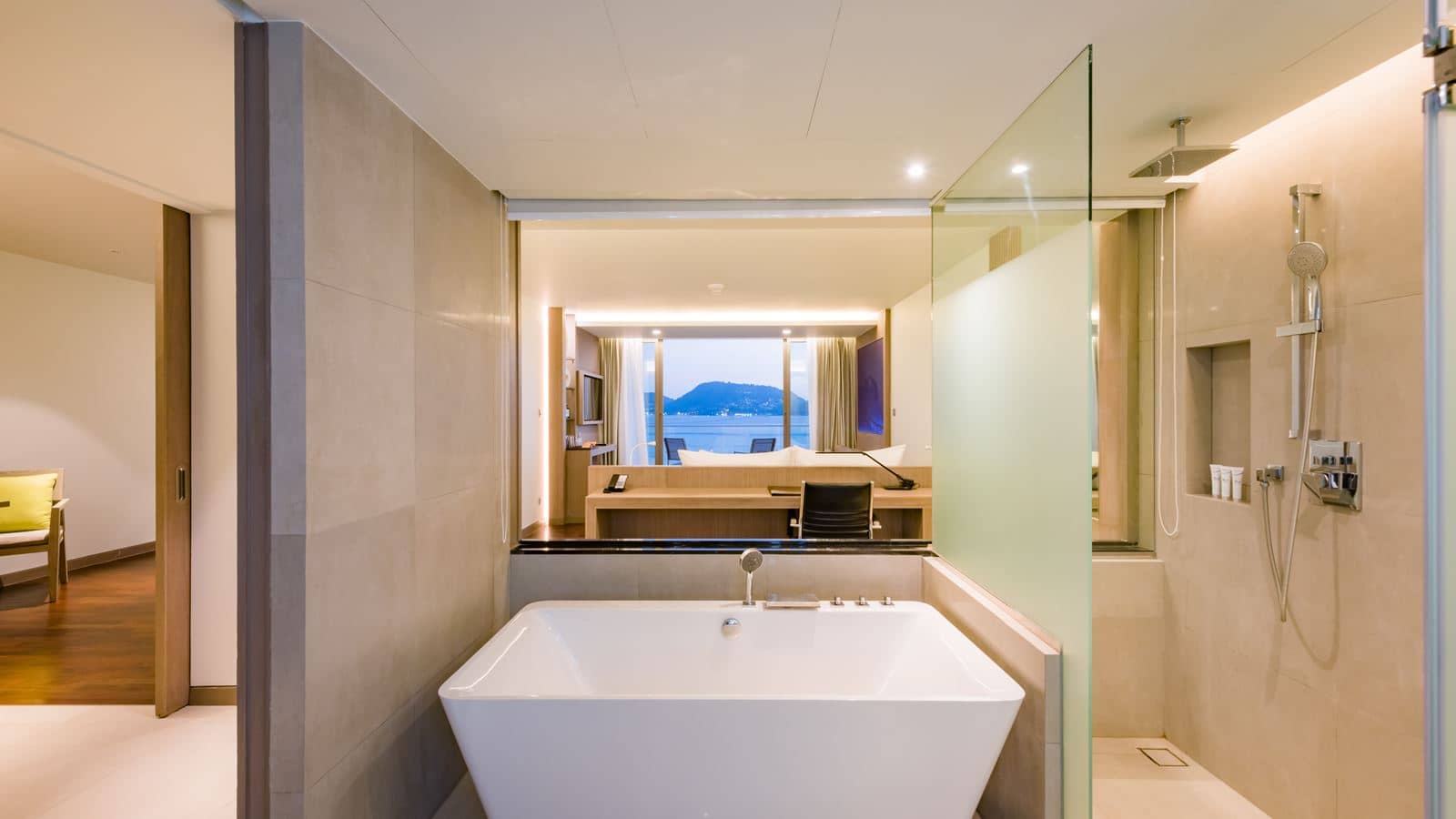 rooms-grand-ocean-suite