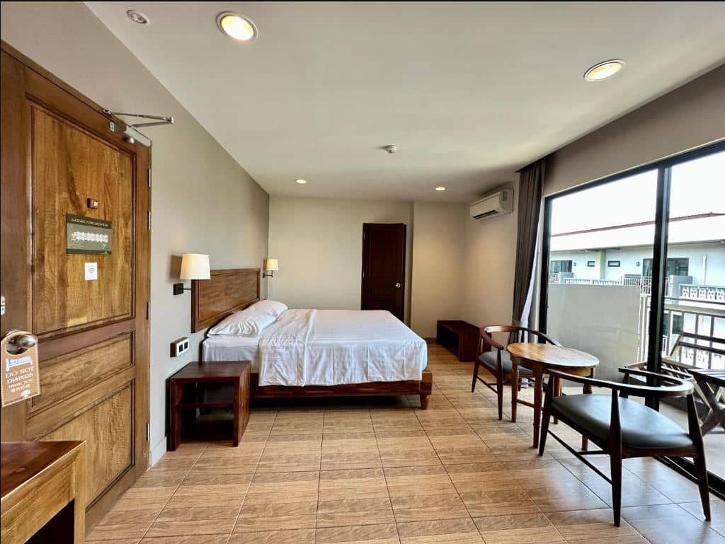 rooms-superior-room