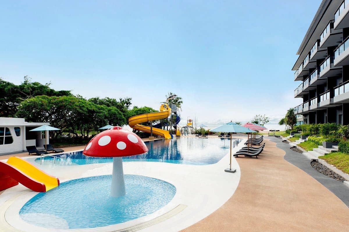 pools-outdoor-pool
