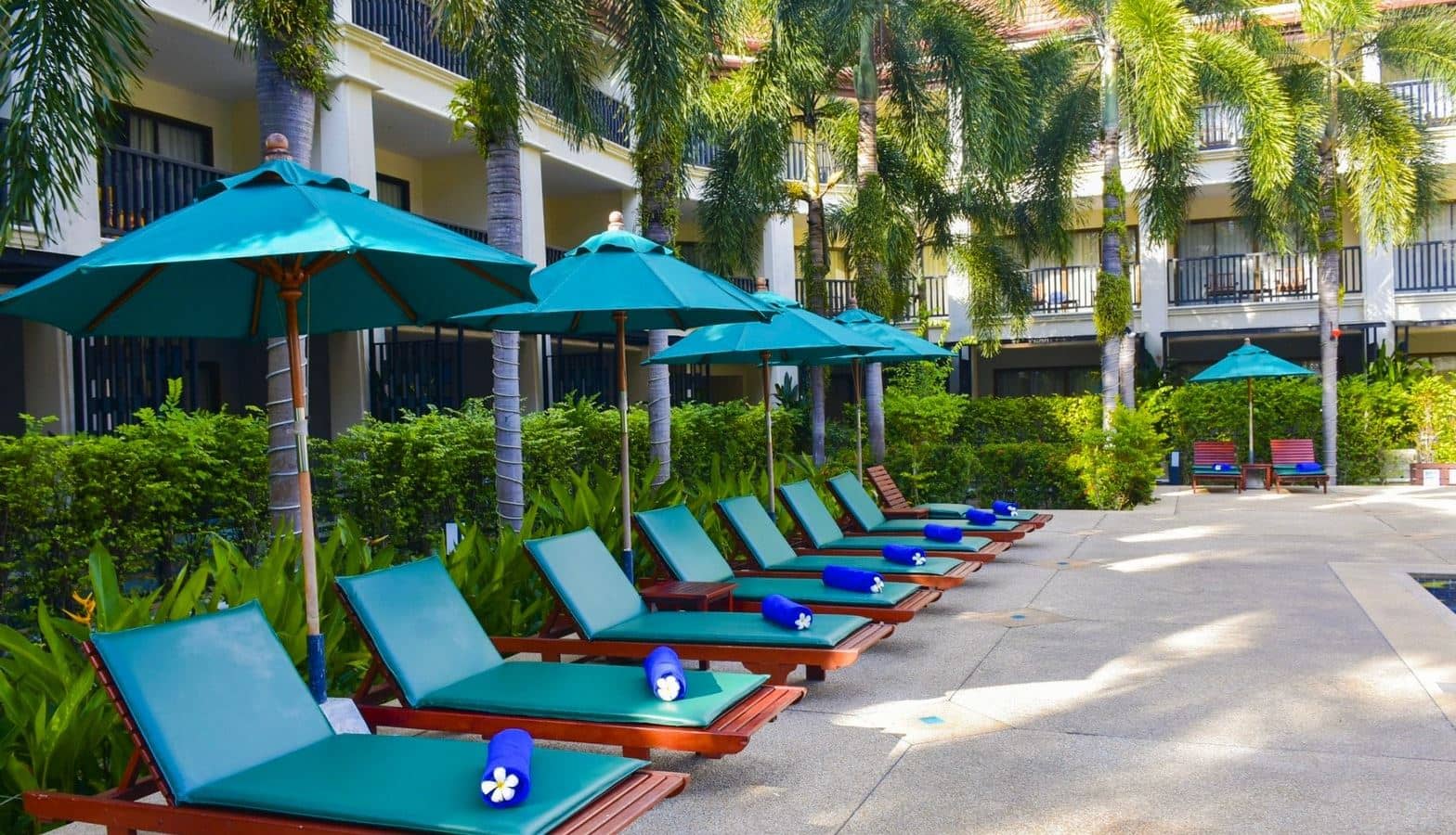 pools-outdoor-pool