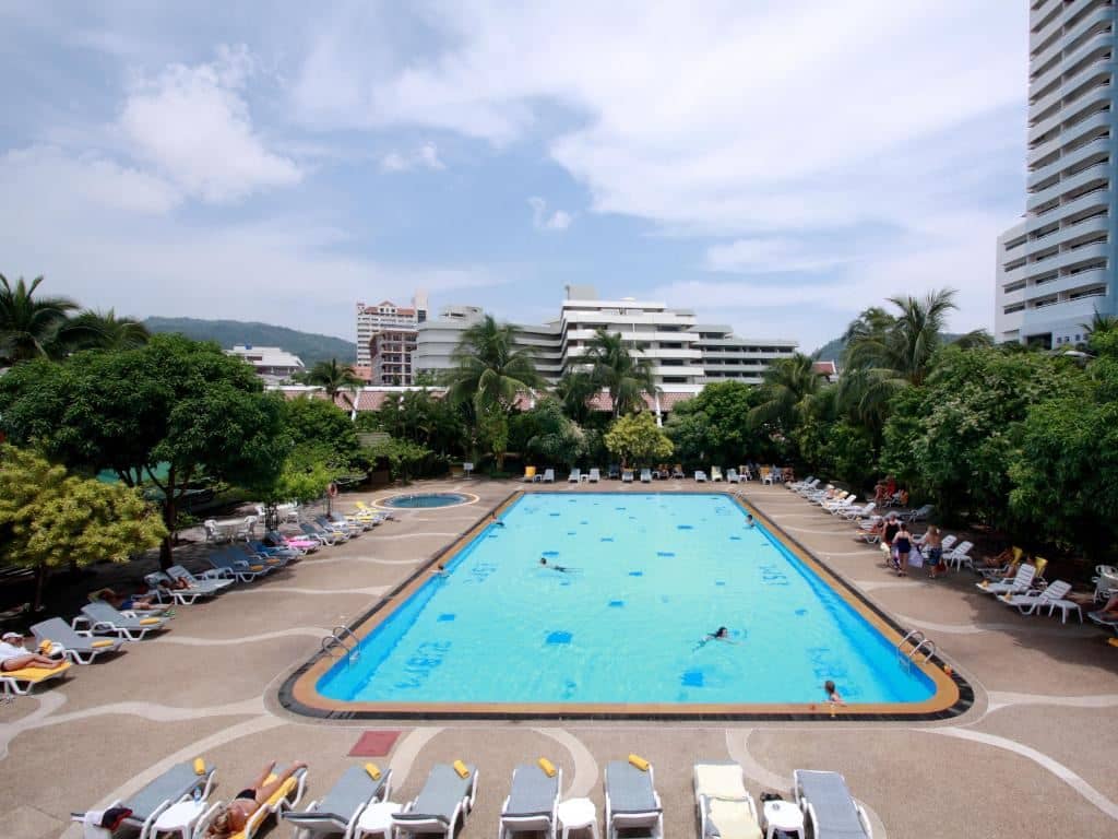 pools-outdoor-pool