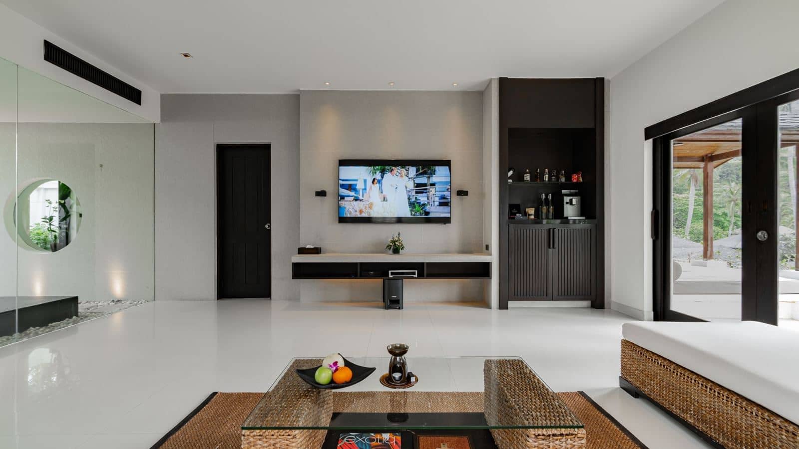 rooms-junior-pool-suite