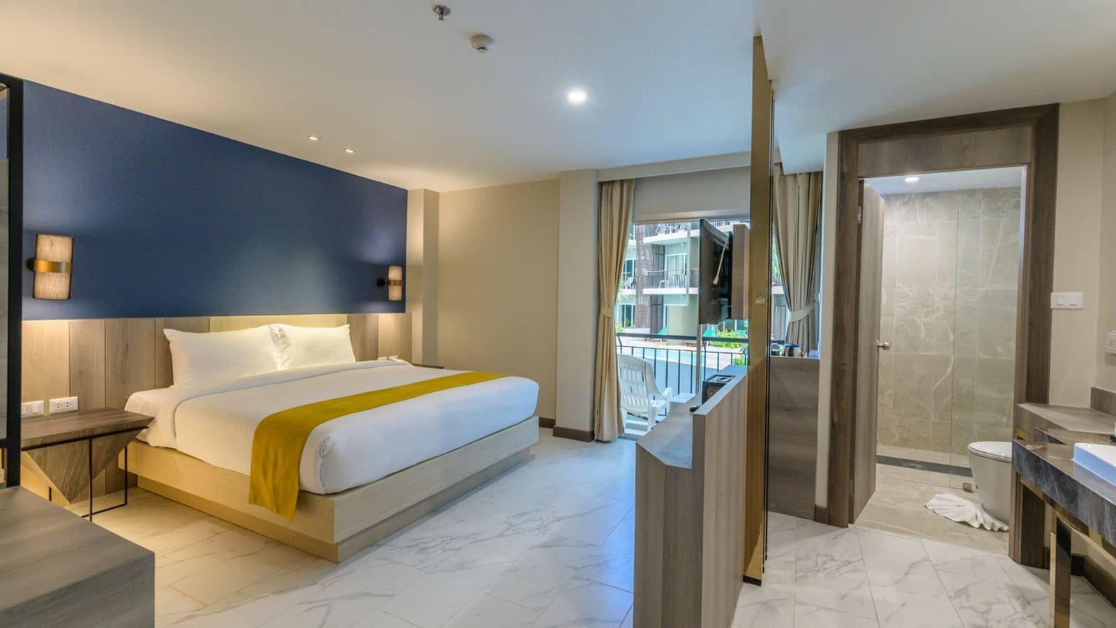 rooms-superior-room