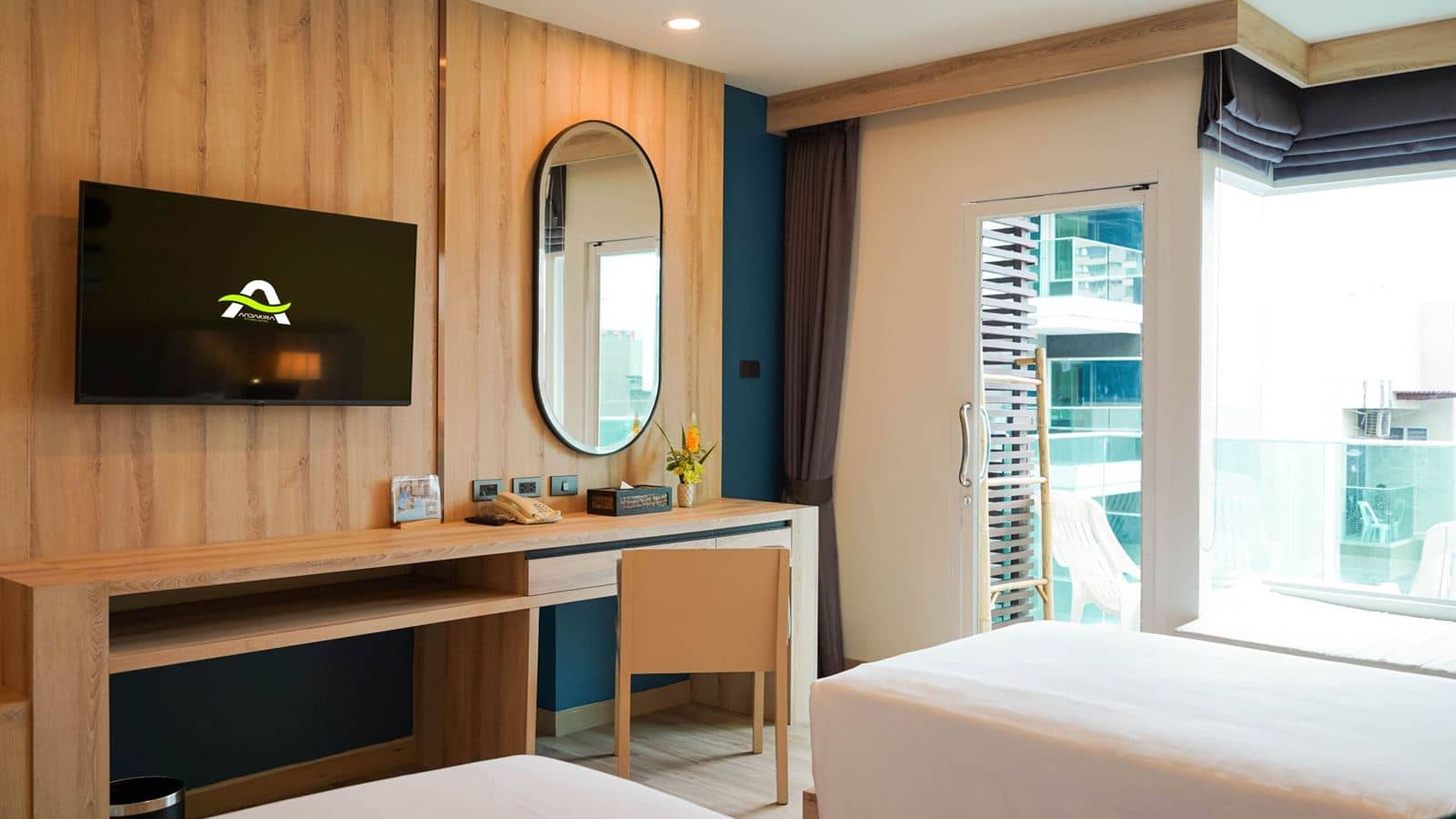 rooms-deluxe-room