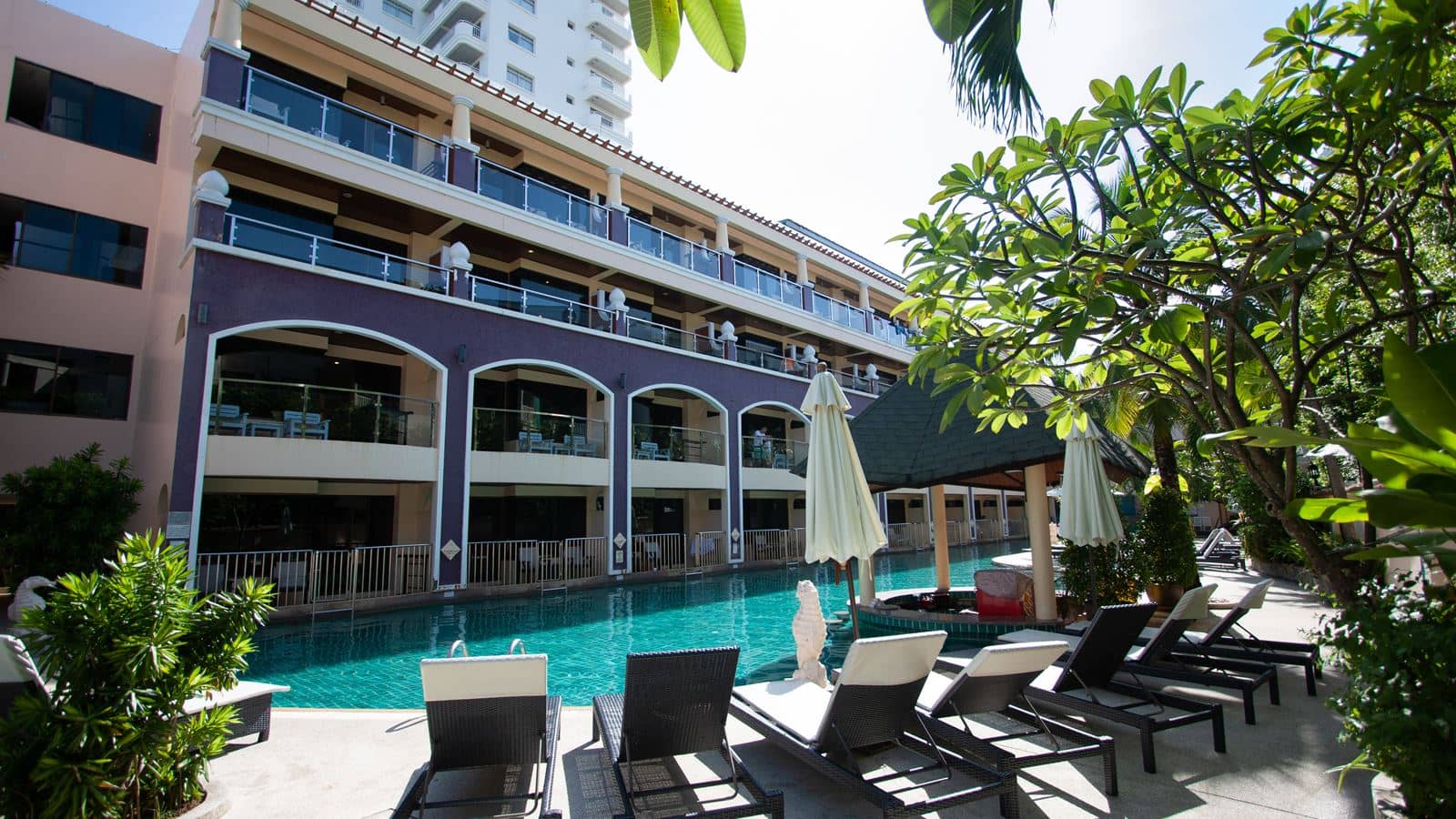 pools-outdoor-pool