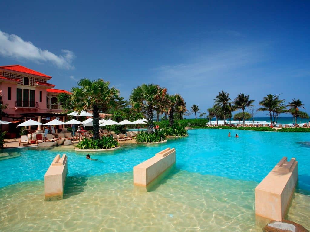 pools-outdoor-pool