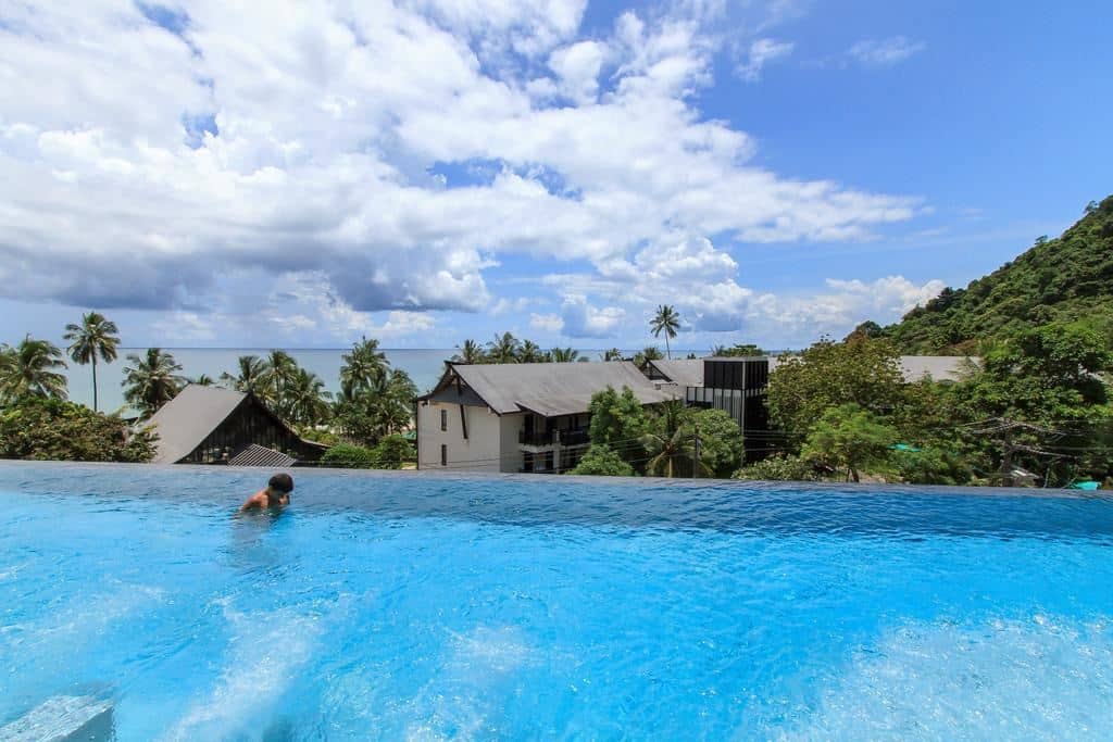 pools-outdoor-pool
