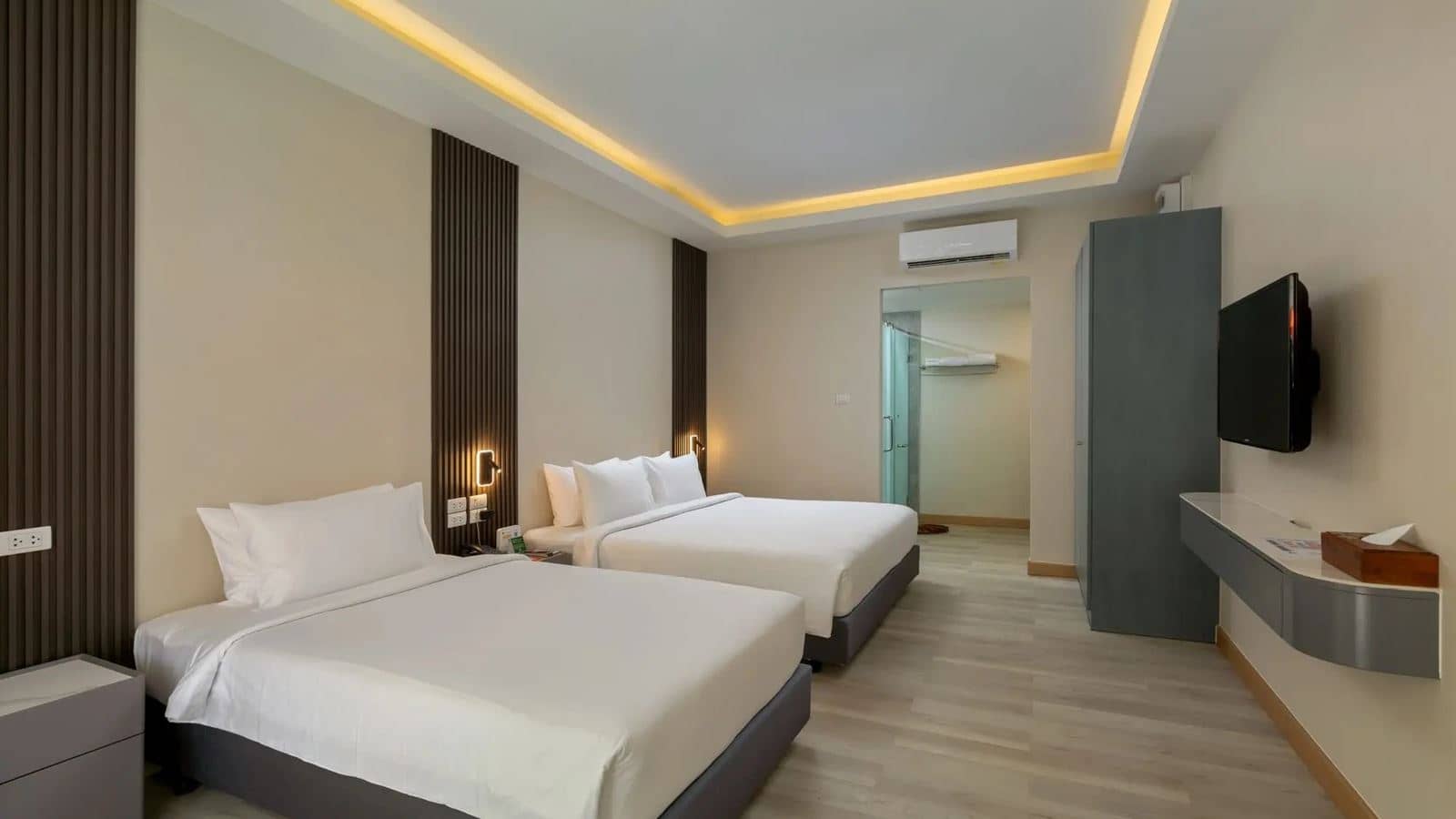 rooms-tropical-wing