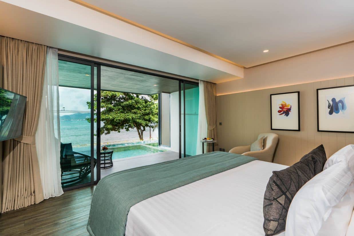 rooms-private-pool-beachfront