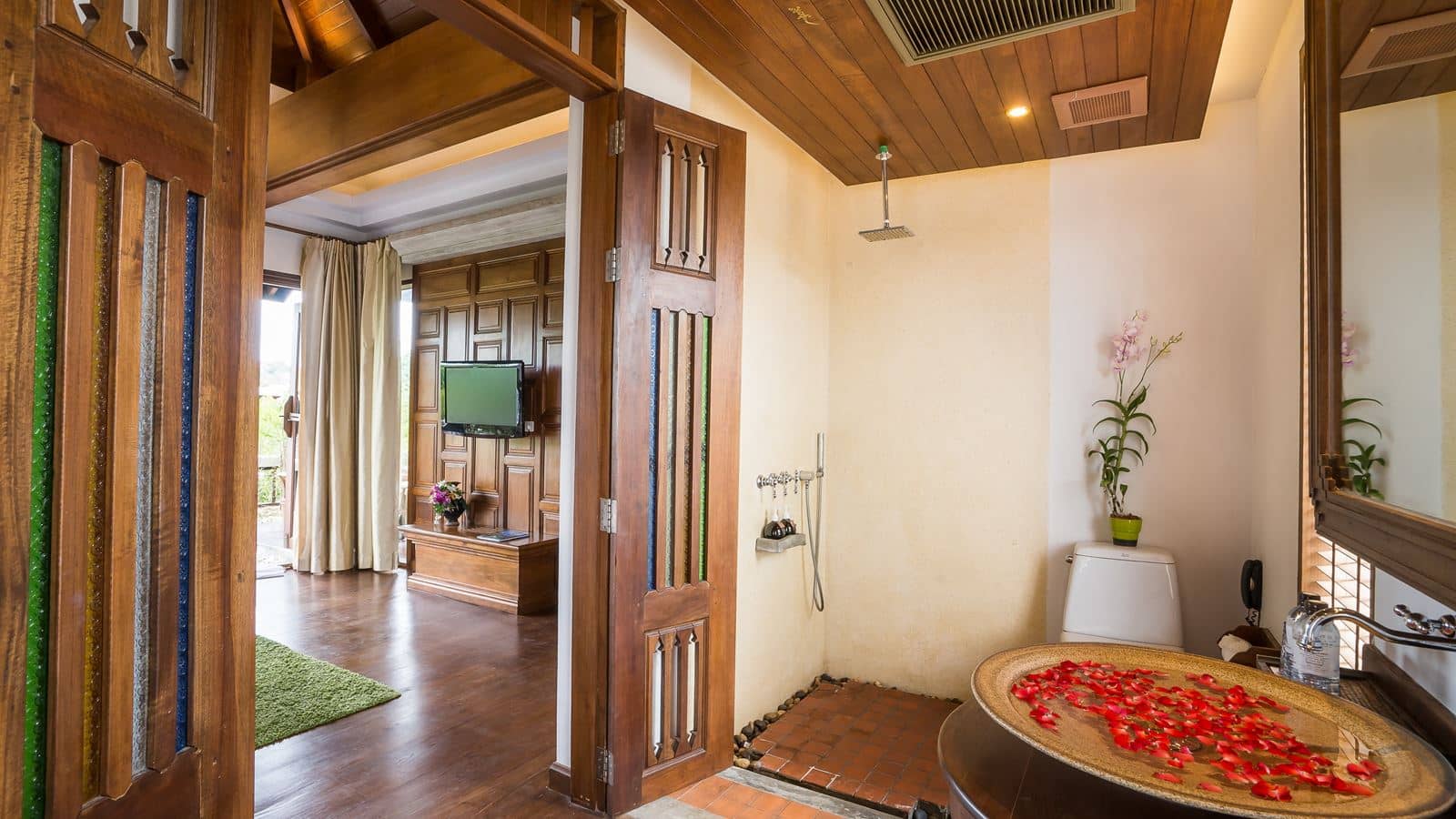rooms-pool-villa-garden-view