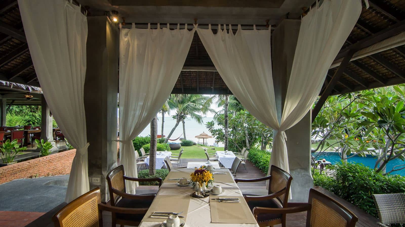 restaurants-spice-zone-beach-restaurant