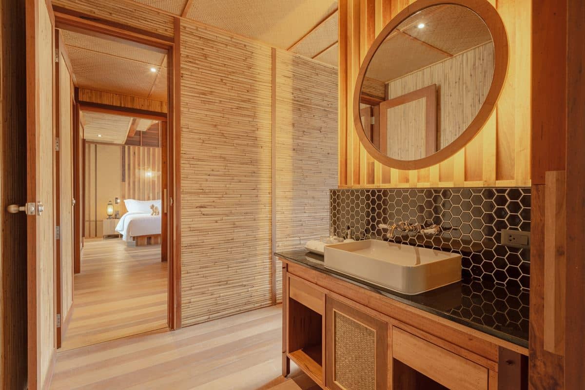 rooms-family-suite-water-villa