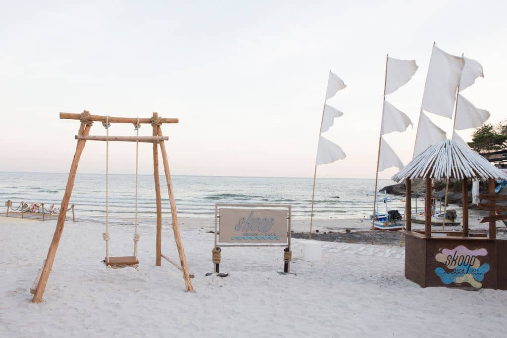restaurants-page-beach-bar