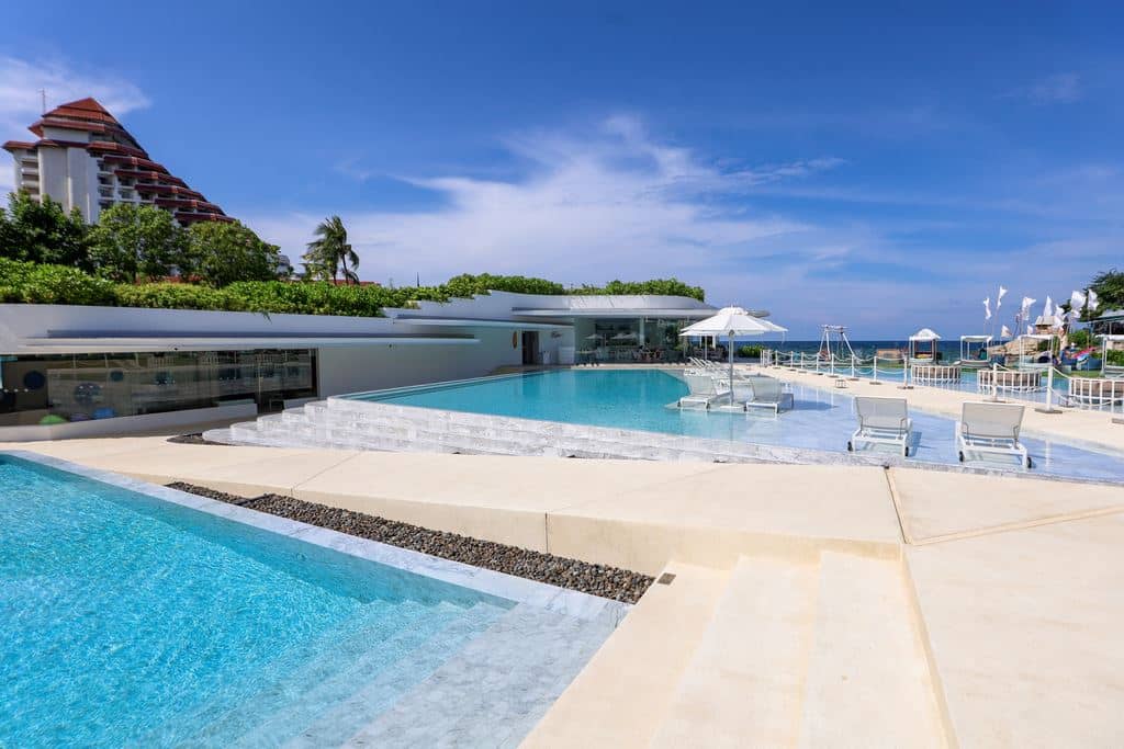pools-outdoor-pool