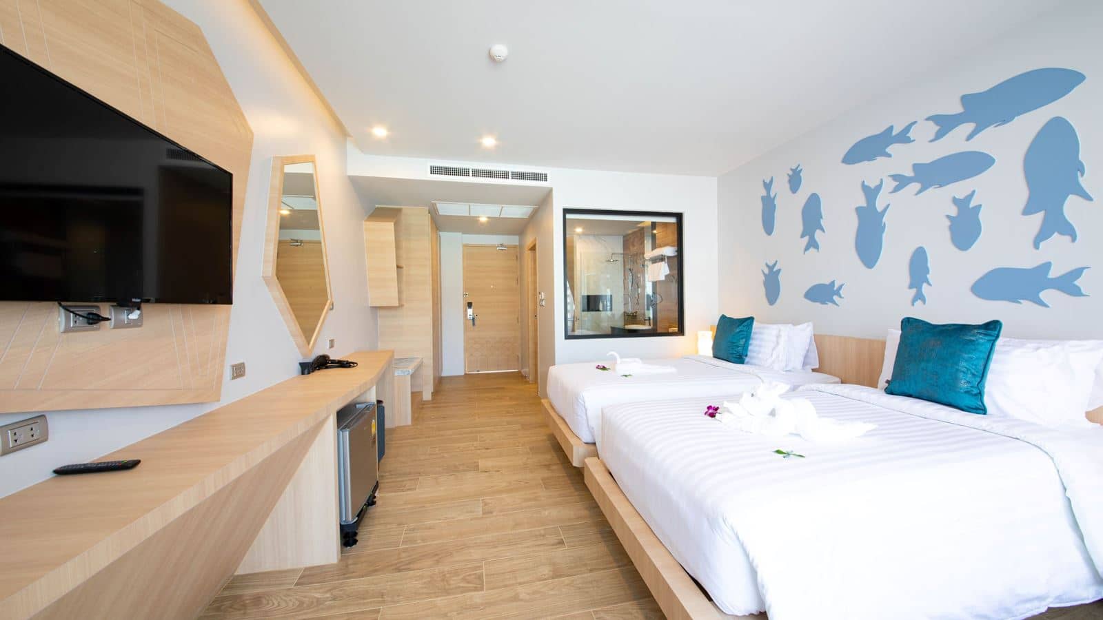 rooms-deluxe-room