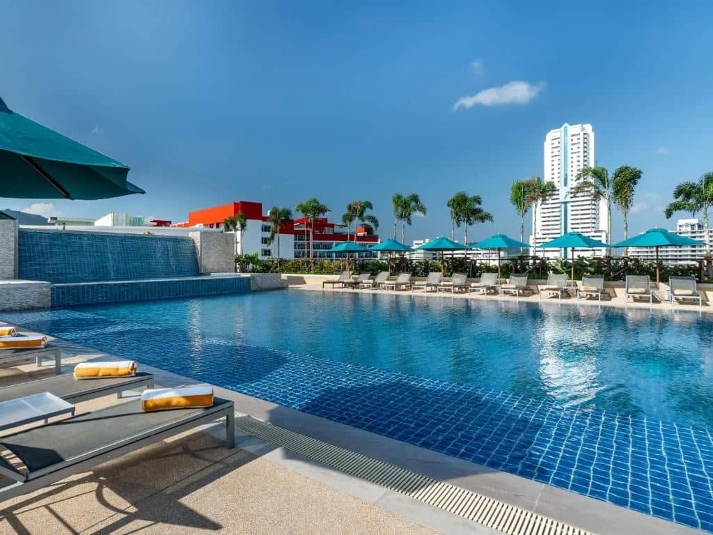 pools-outdoor-pool