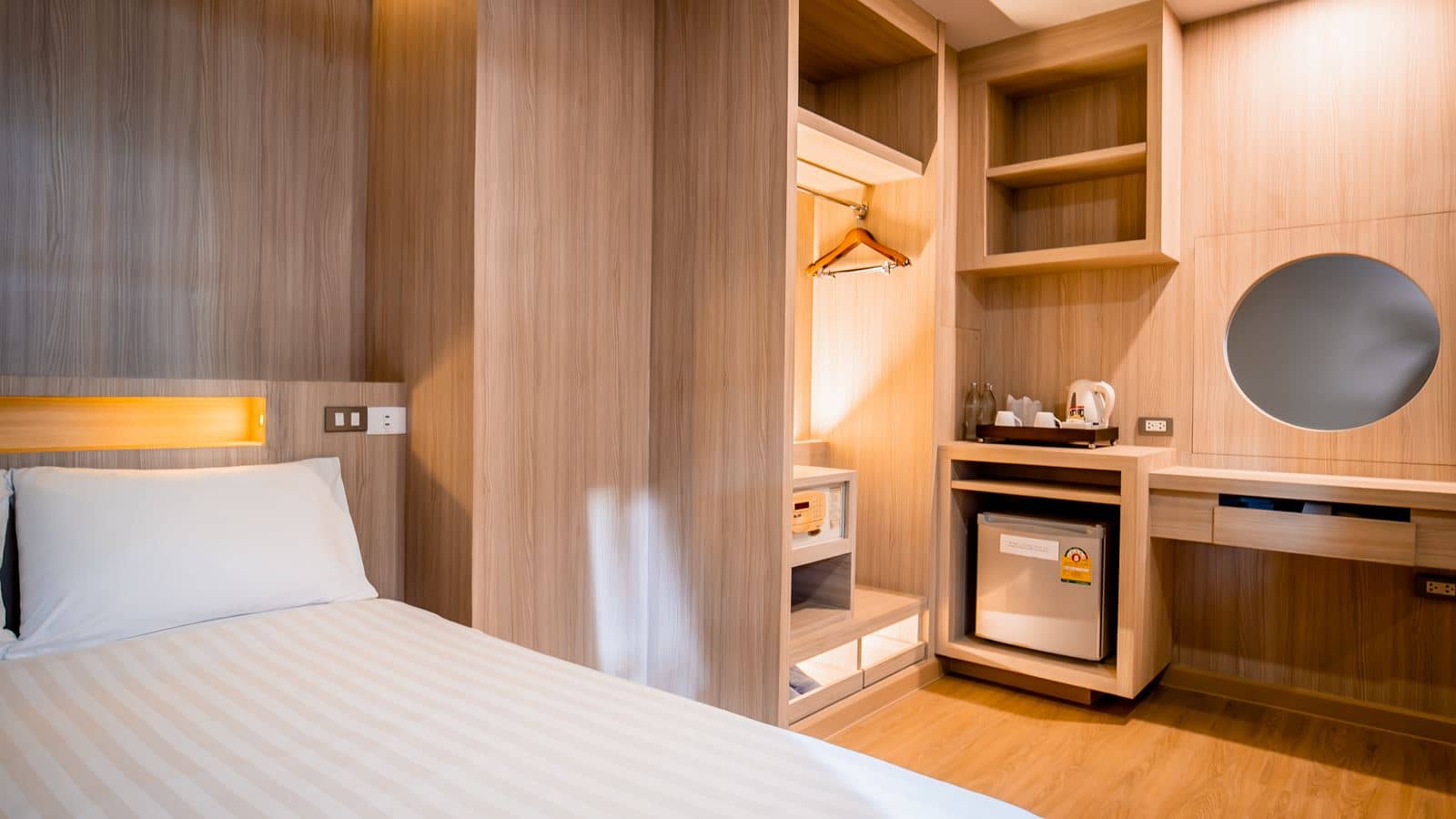 rooms-standard-room
