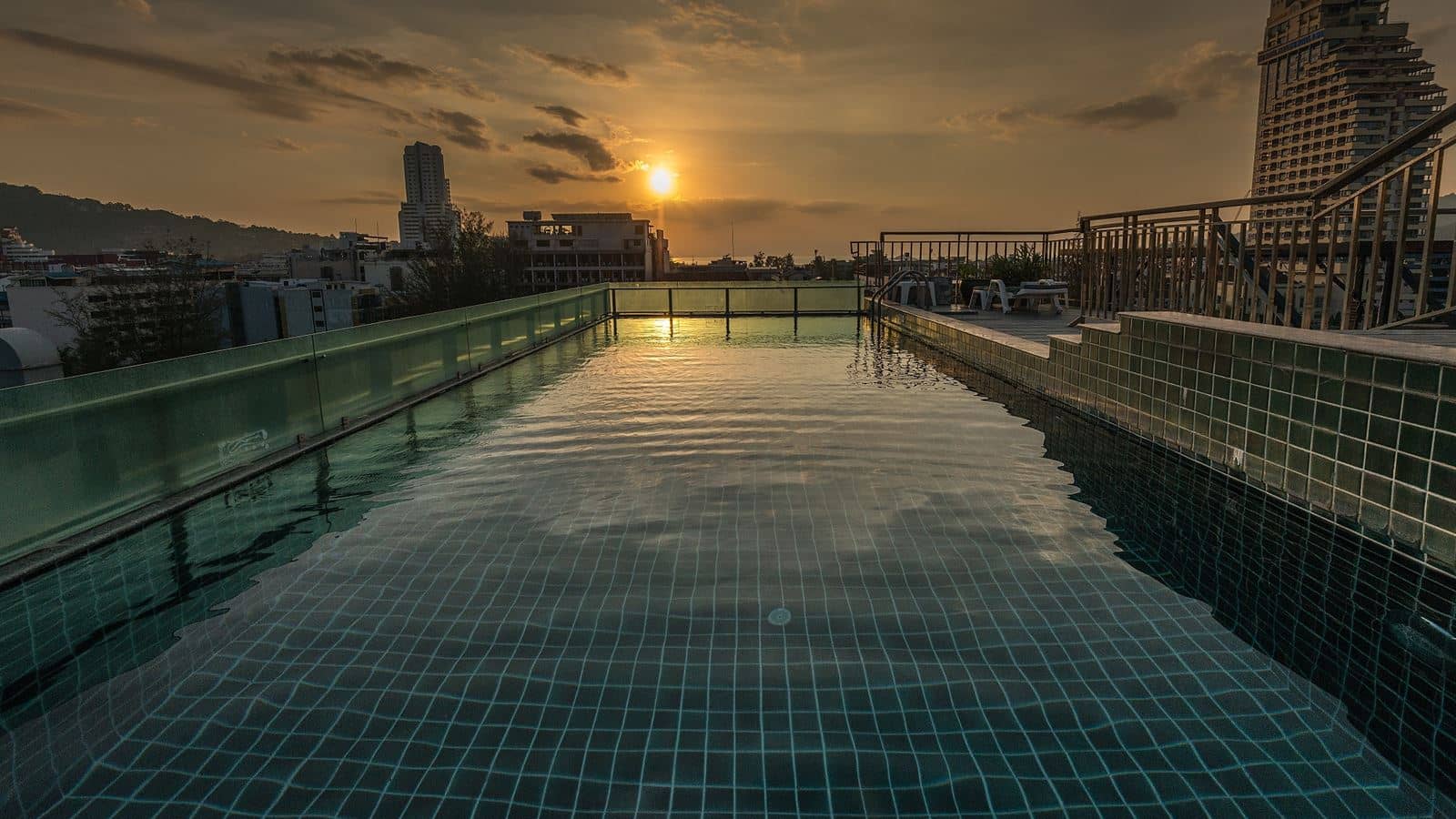 pools-outdoor-pool