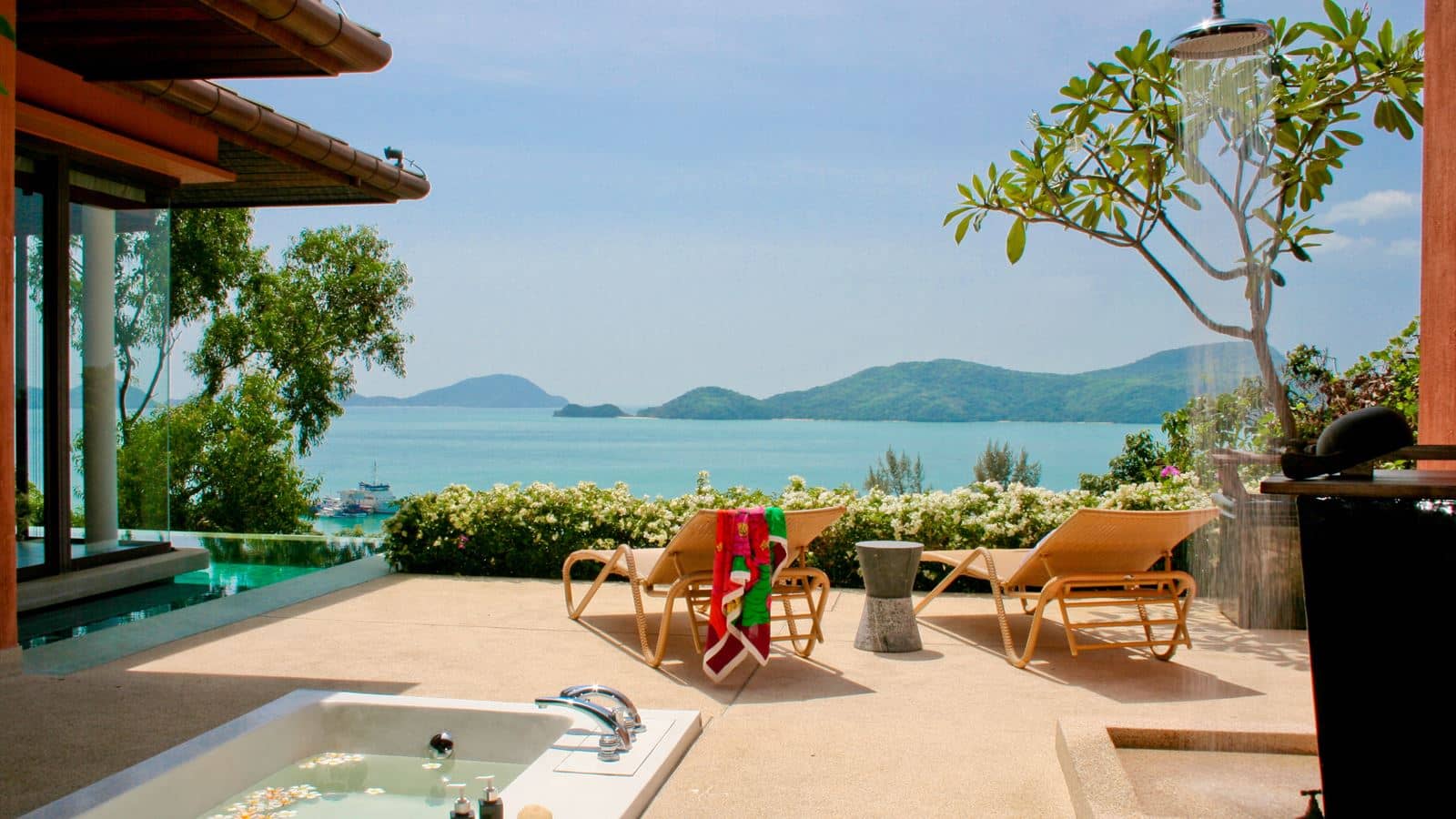 rooms-1-broom-pool-villa