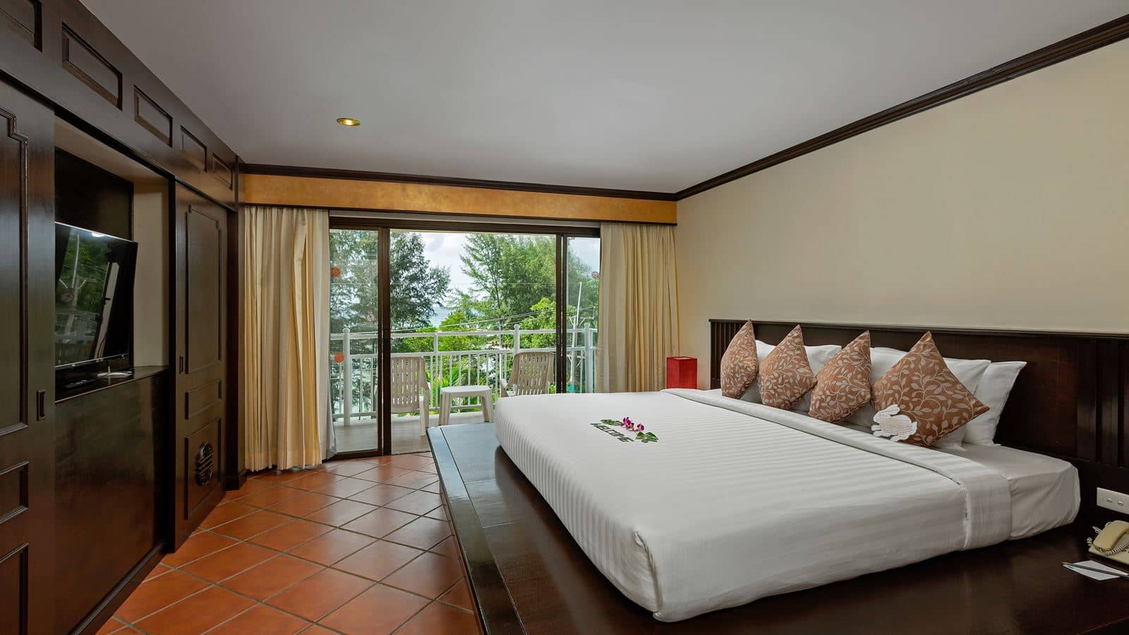 rooms-family-room