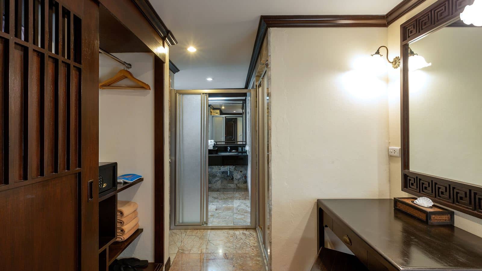 rooms-family-room