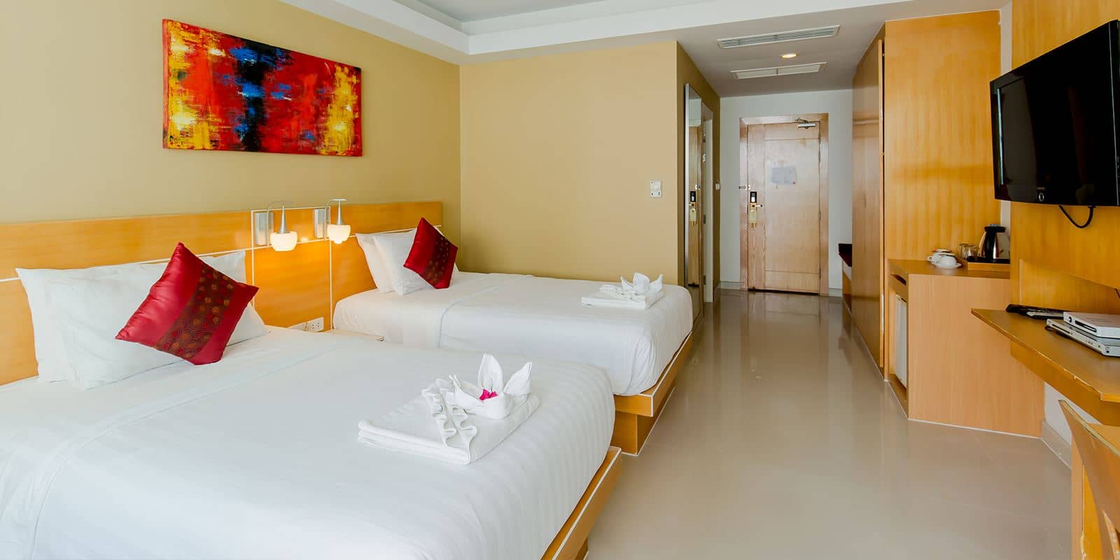 rooms-superior-room